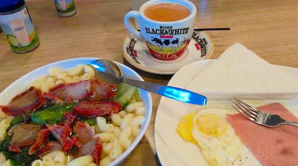 香港の朝食