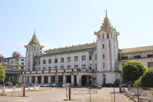 ヤンゴン中央駅