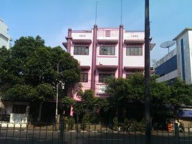 インドネシアのコス