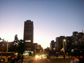 台湾の夕方